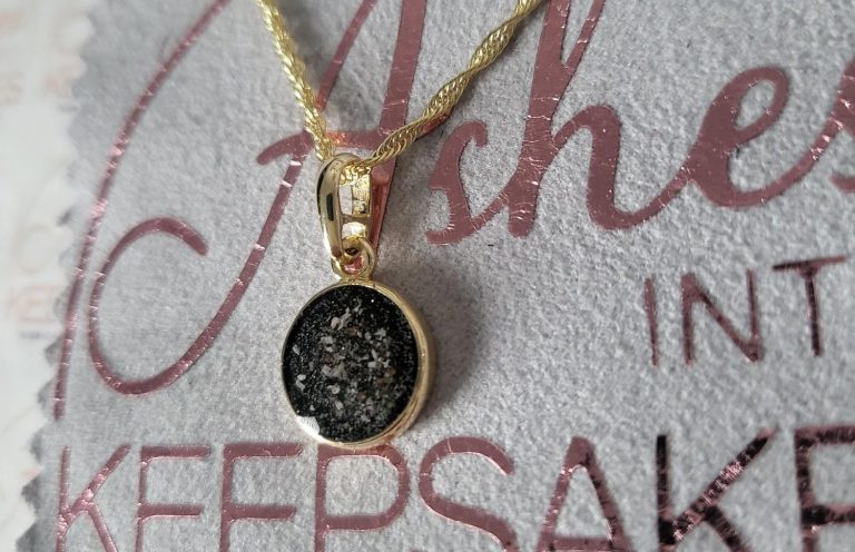 Gold Ashes Necklace